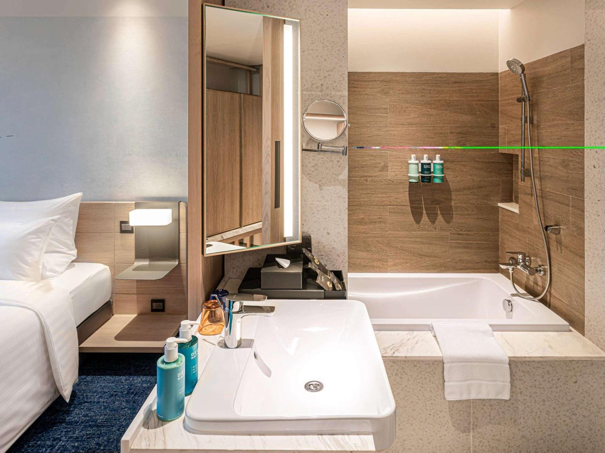 Novotel Bangkok Future Park Rangsit محافظة باثوم ثاني المظهر الخارجي الصورة