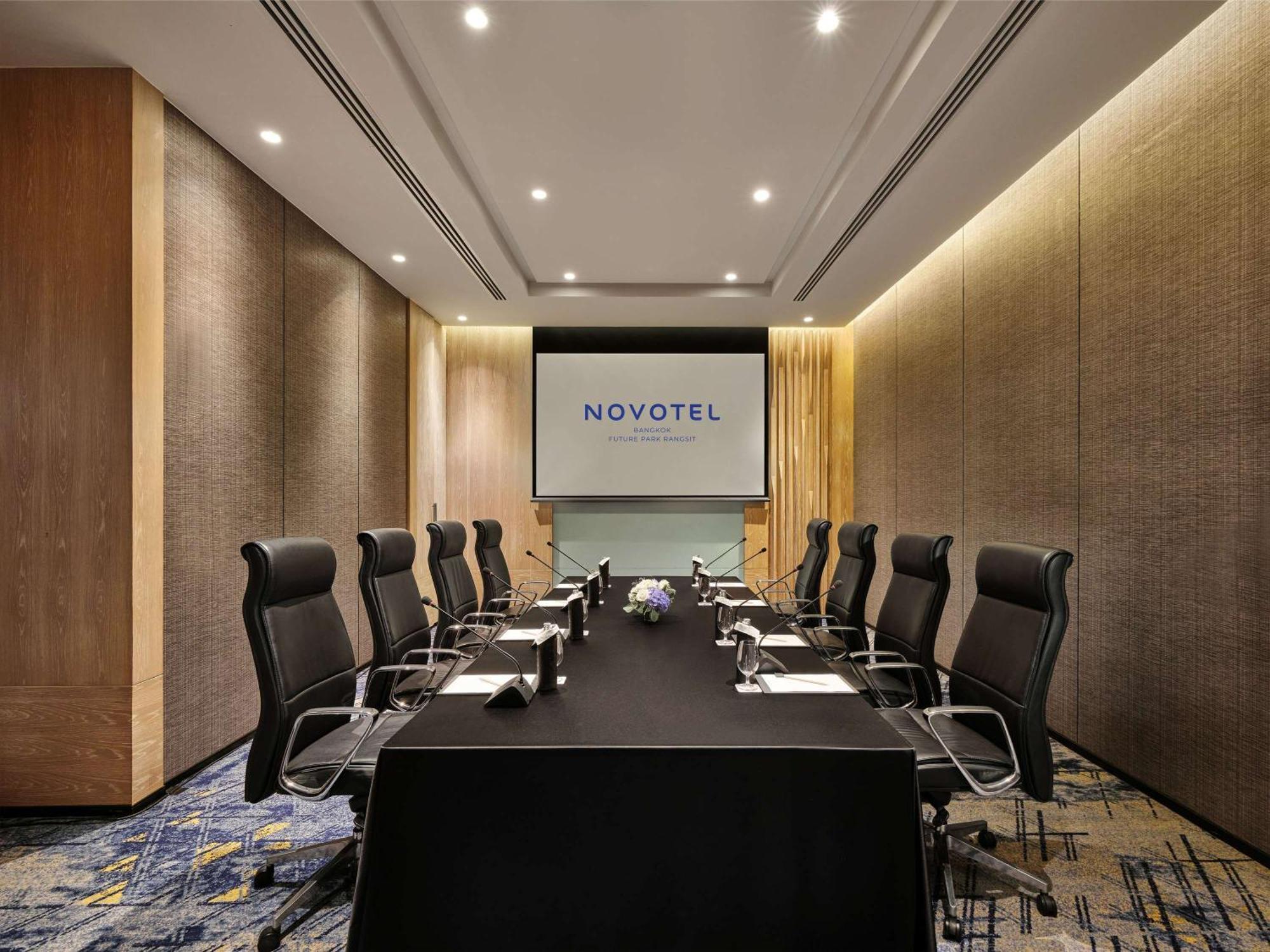 Novotel Bangkok Future Park Rangsit محافظة باثوم ثاني المظهر الخارجي الصورة
